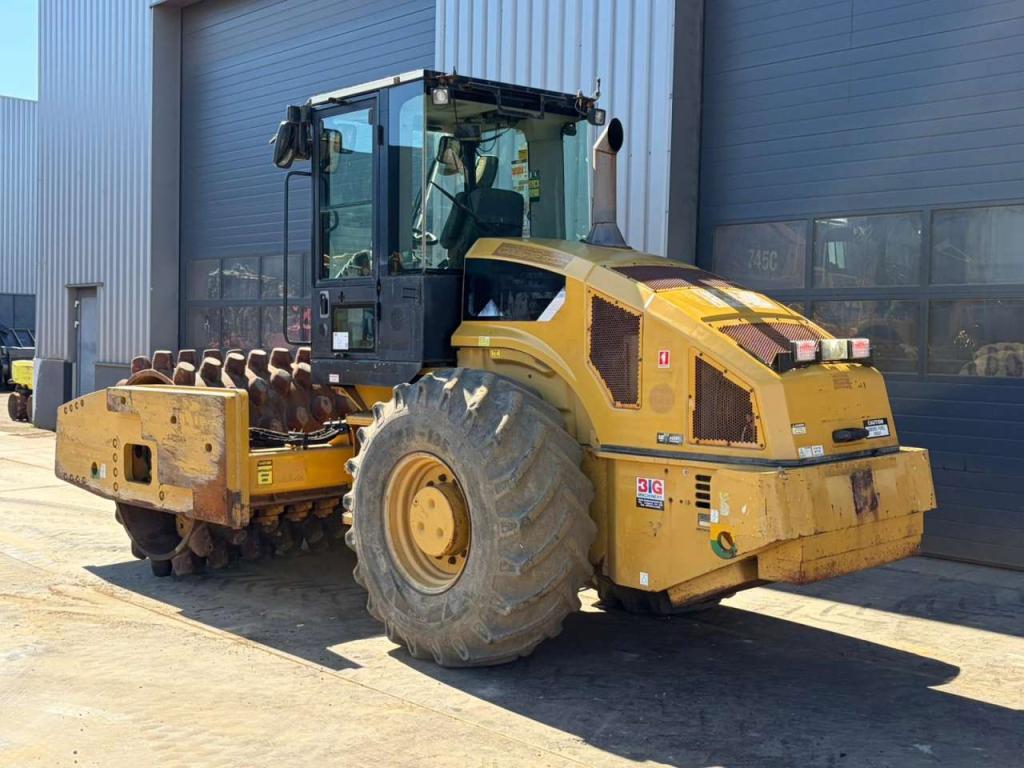 Caterpillar CP76 Foto 3