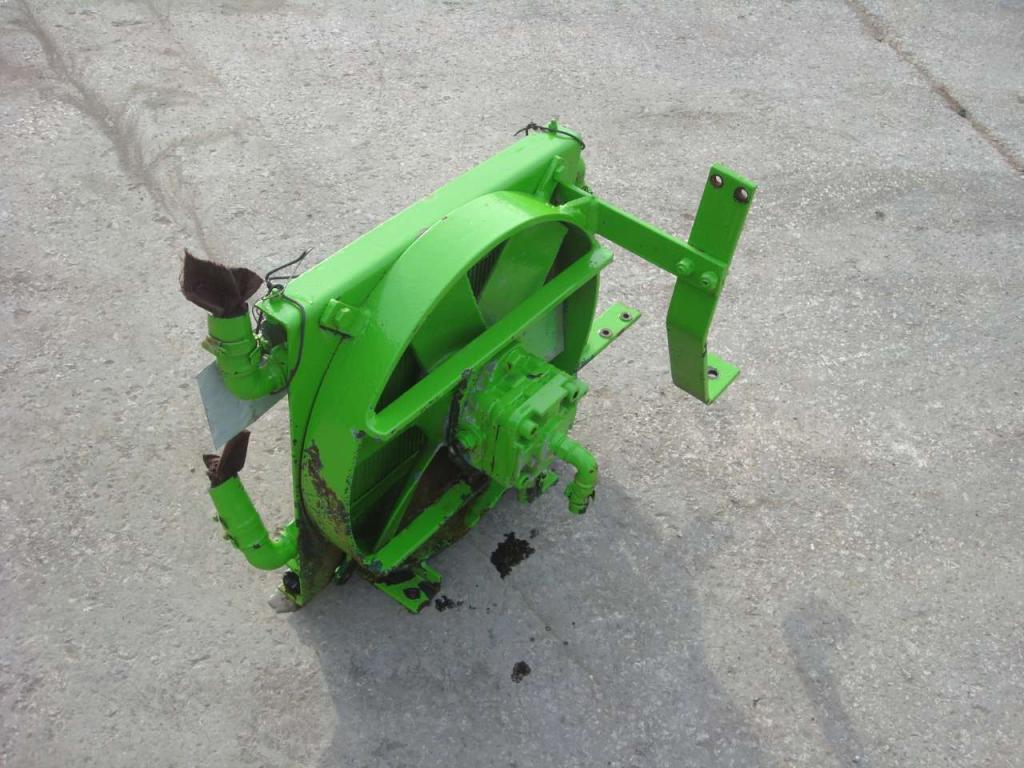Radiatore olio idraulico per Merlo GX097A GRU Foto 2