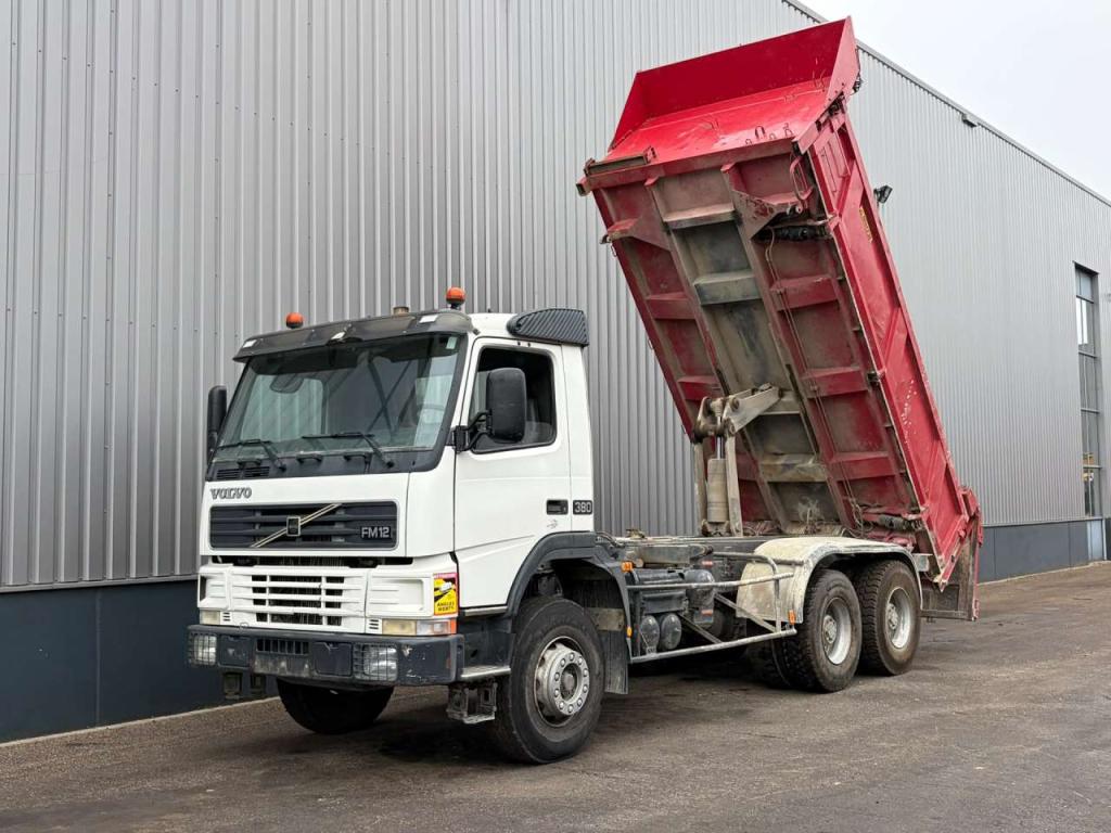 Volvo 380 FM12 6x4 Marrel Kipper Foto 10