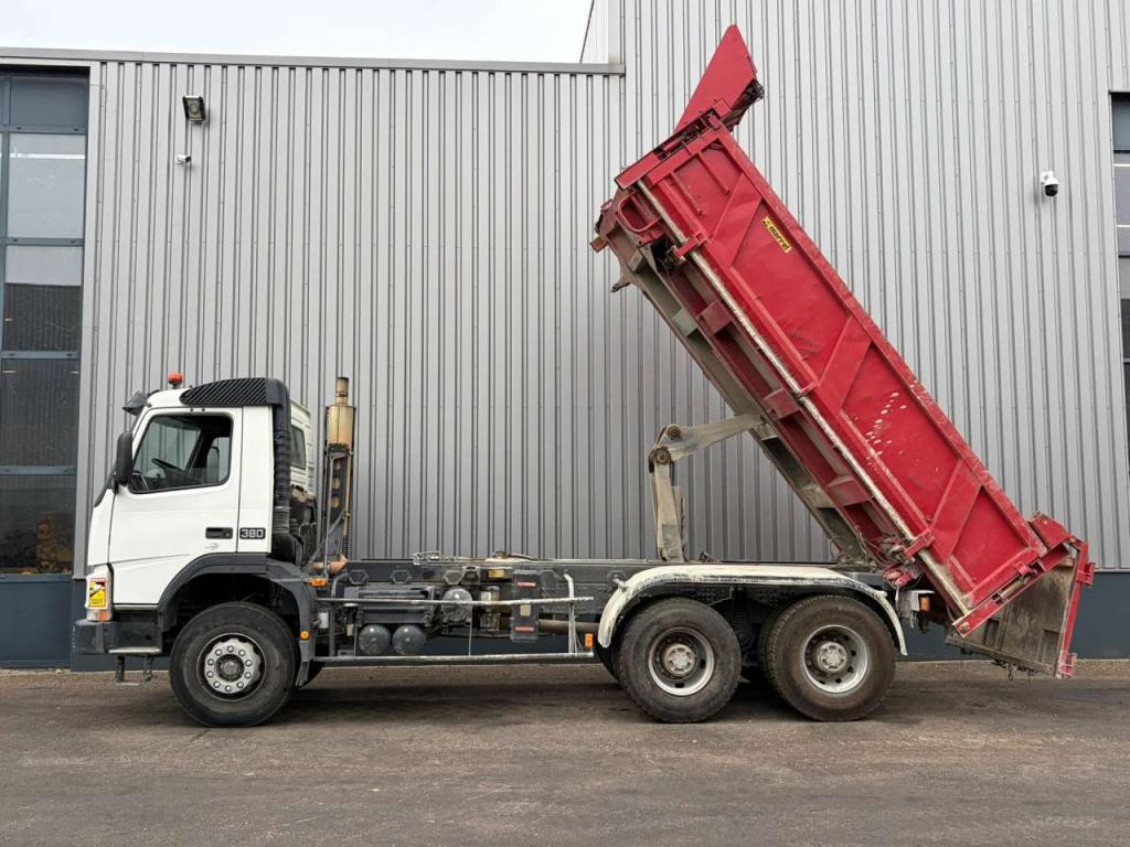 Volvo 380 FM12 6x4 Marrel Kipper Foto 12