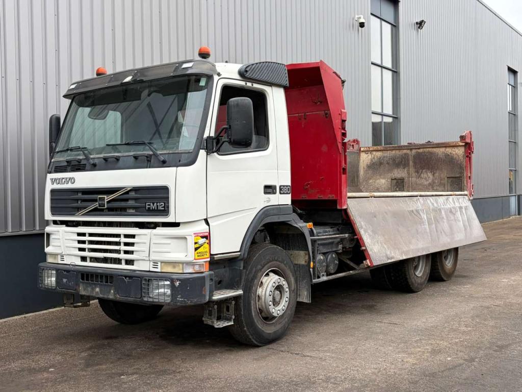 Volvo 380 FM12 6x4 Marrel Kipper Foto 9