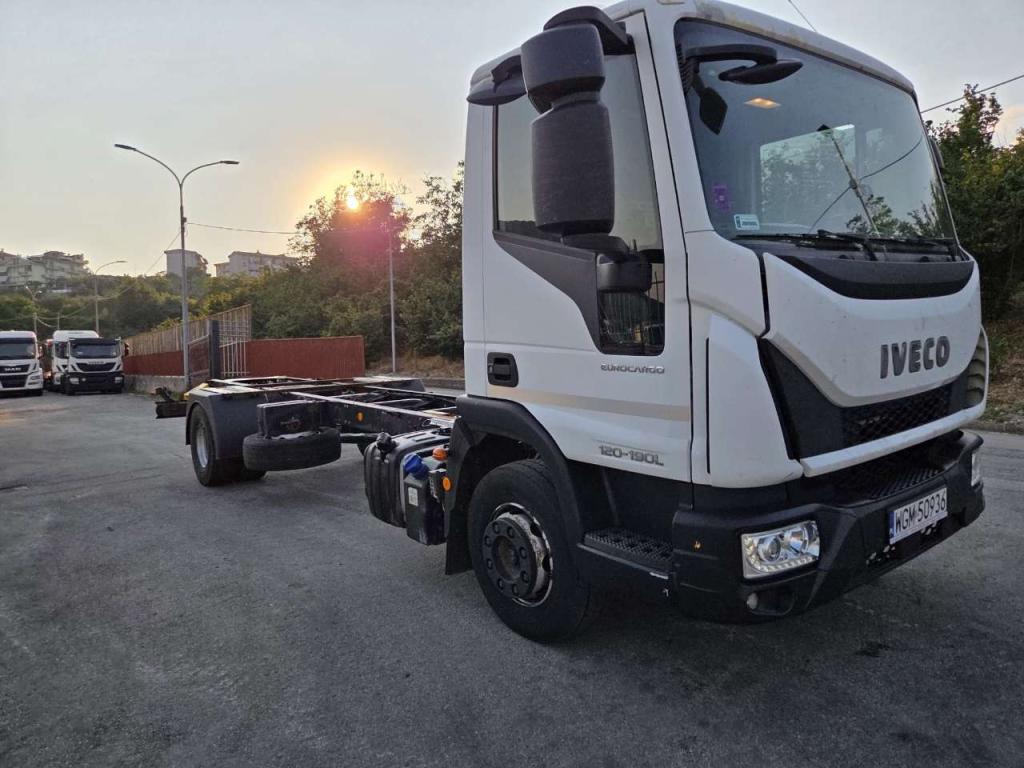 Iveco EUROCARGO 120-190L Foto 17