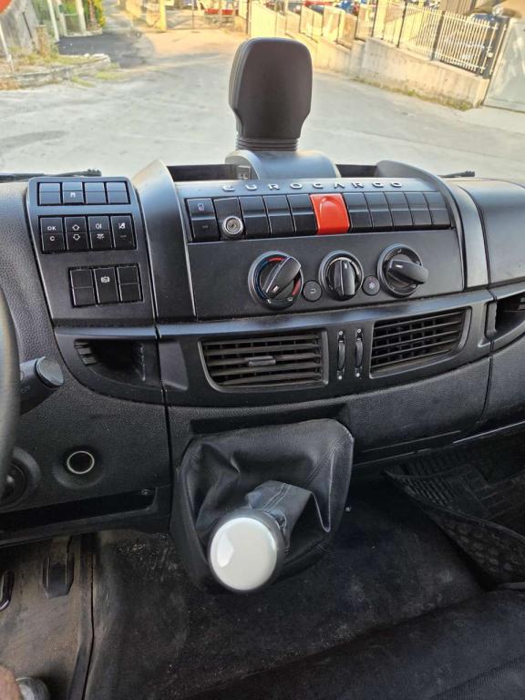 Iveco EUROCARGO 120-190L Foto 2