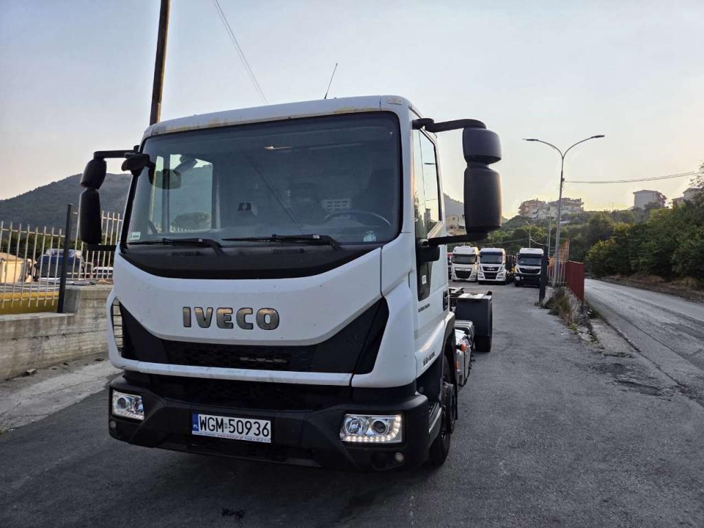 Iveco EUROCARGO 120-190L Foto 23