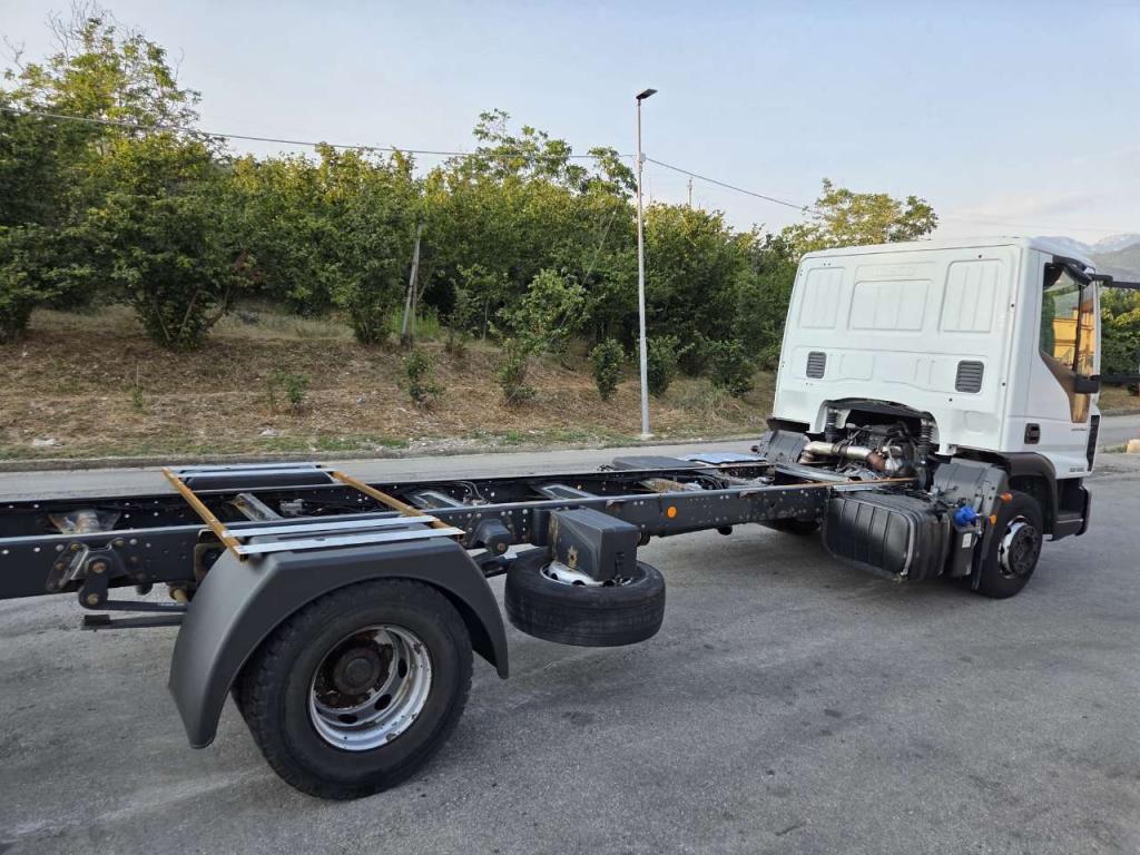 Iveco EUROCARGO 120-190L Foto 26