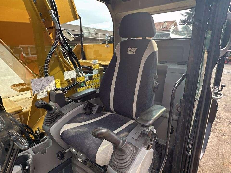 Caterpillar 318FL Foto 15