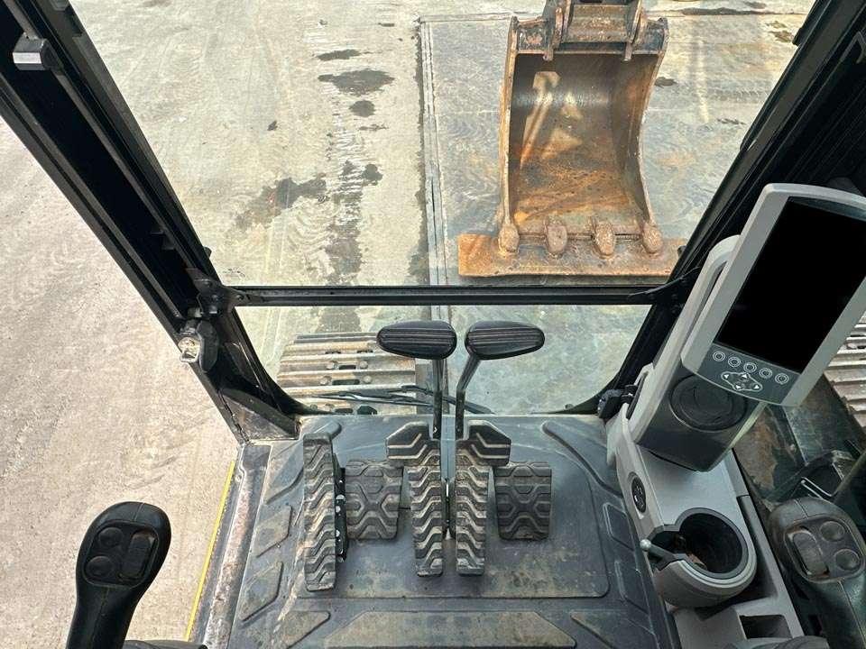 Caterpillar 318FL Foto 18