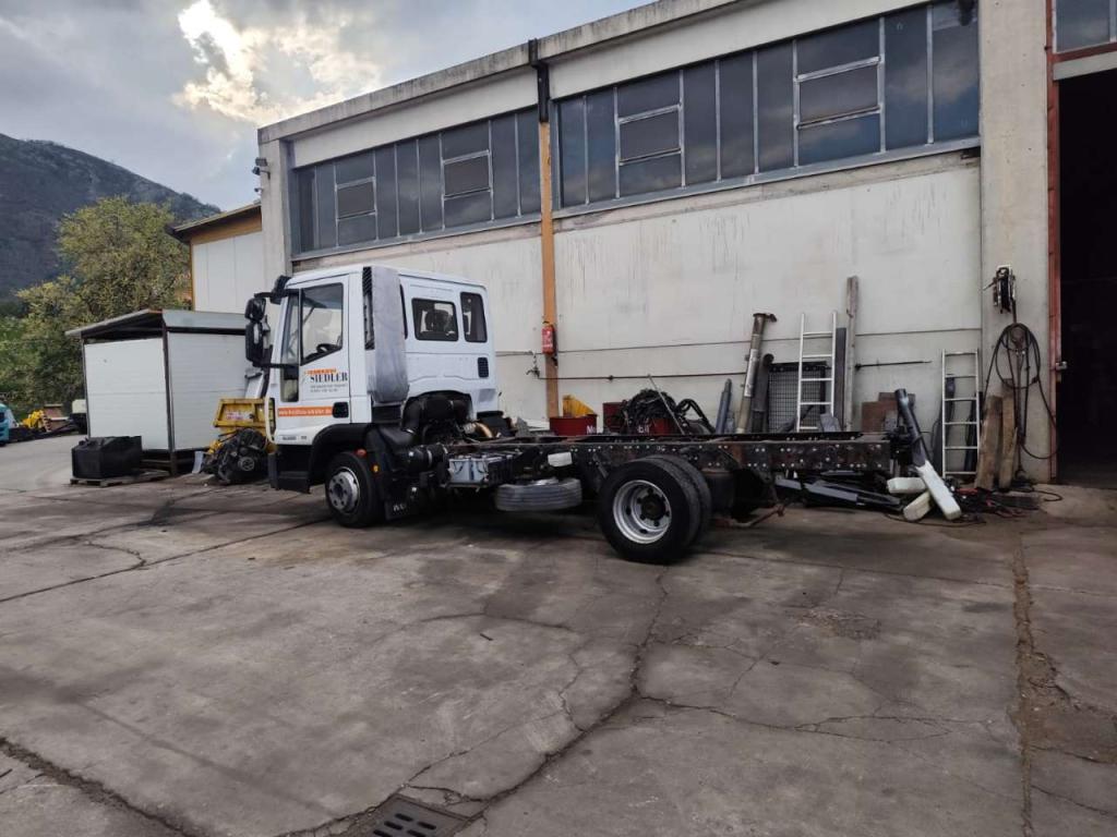 Iveco EUROCARGO CUBE 80E22P Foto 2