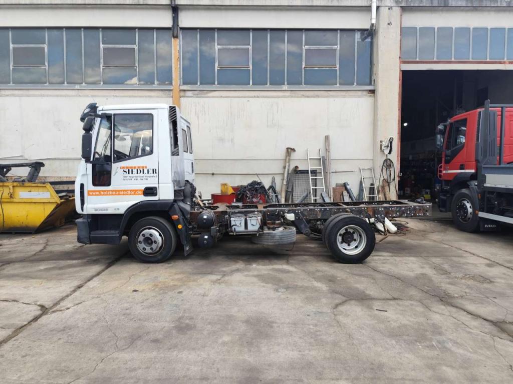 Iveco EUROCARGO CUBE 80E22P Foto 6