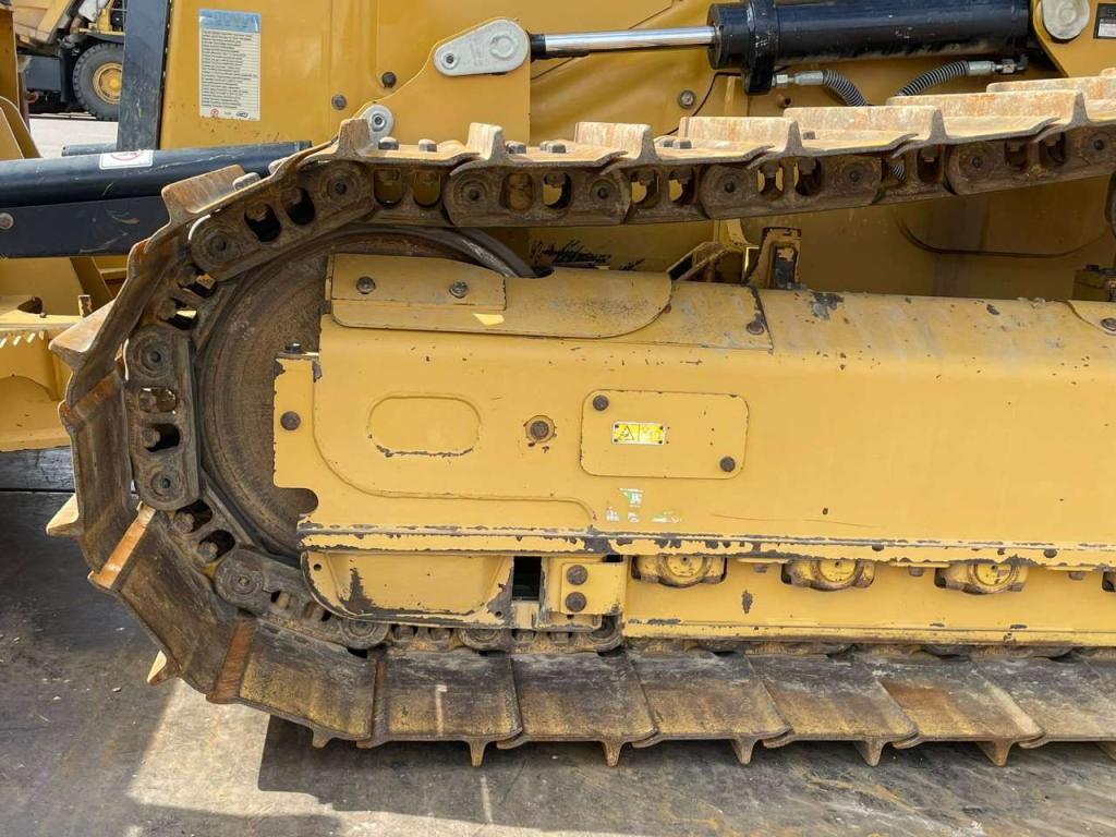 Caterpillar D2 LGP 12A | LEICA GPS Foto 11