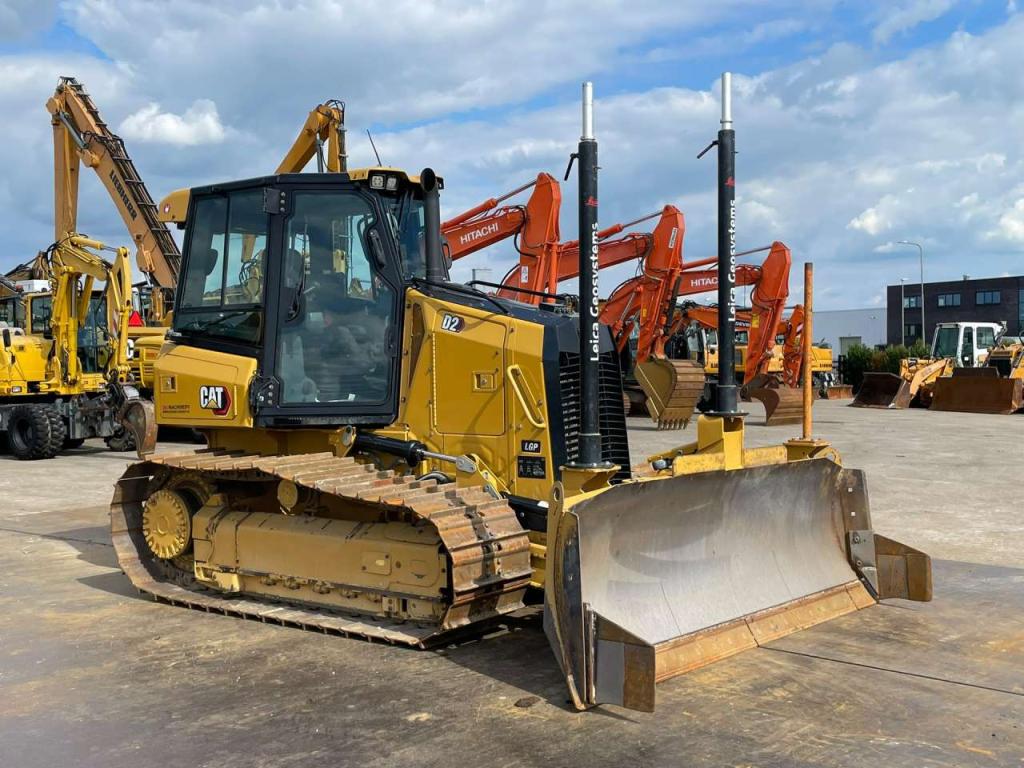 Caterpillar D2 LGP 12A | LEICA GPS Foto 7