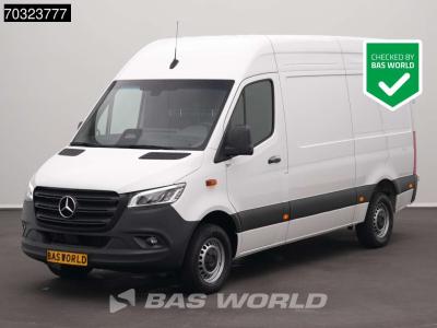 Mercedes-Benz Sprinter 317 CDI 2025-Model Automaat L2H2 170PK LED Xenon Navi Airco Cruise Camera MBUX CarPlay Par in vendita da BAS World B.V.