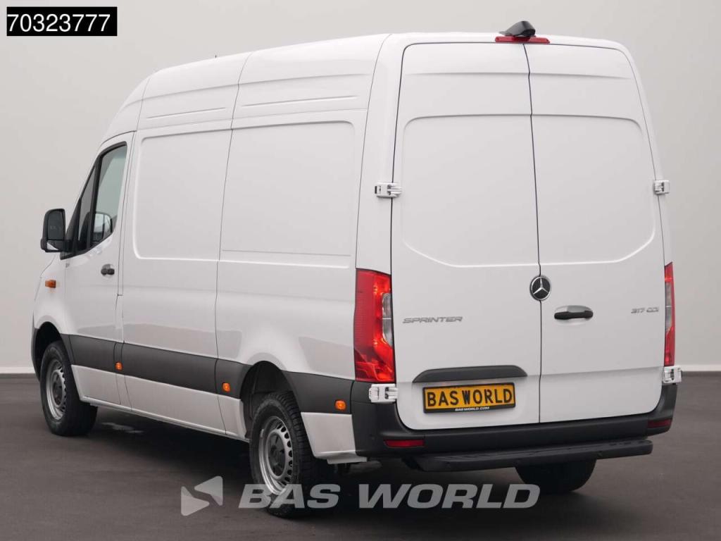 Mercedes-Benz Sprinter 317 CDI 2025-Model Automaat L2H2 170PK LED Xenon Navi Airco Cruise Camera MBUX CarPlay Par Foto 6