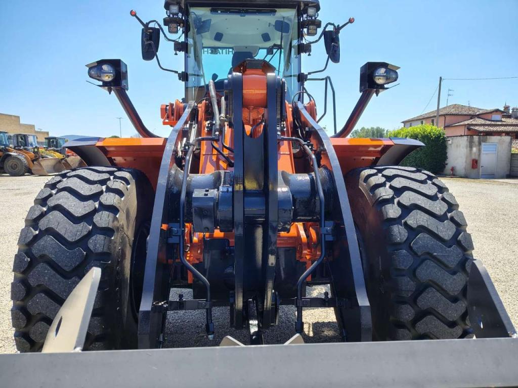 Hitachi ZW 220-7 Foto 9