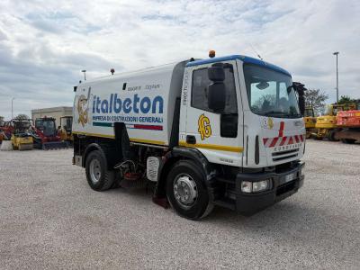 Iveco EUROCARGO 150E22 in vendita da Skynet Srl