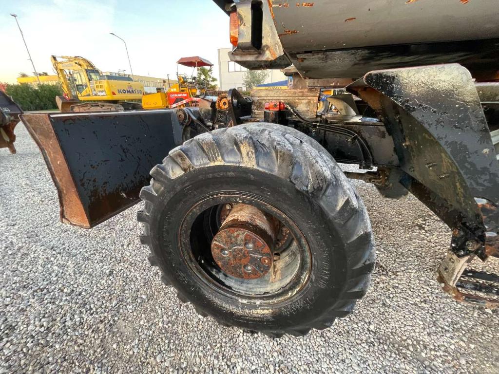 Hitachi ZAXIS 170W Foto 8