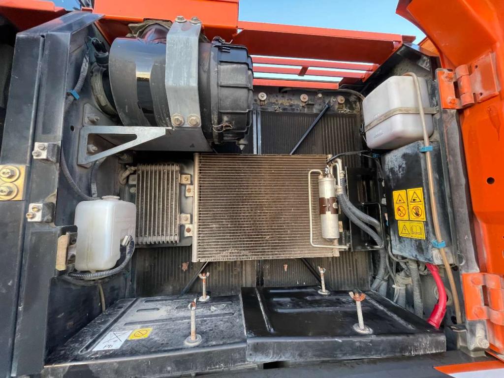 Hitachi ZAXIS 170W Foto 9
