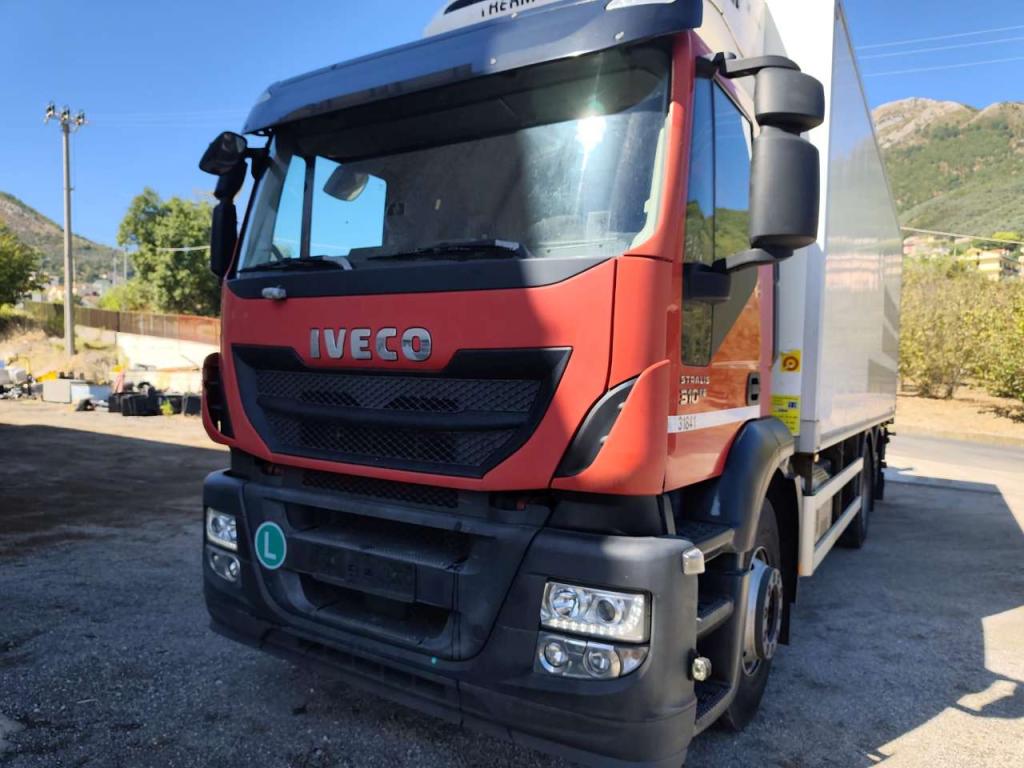 Iveco STRALIS HI-STREET 260S31 Foto 16