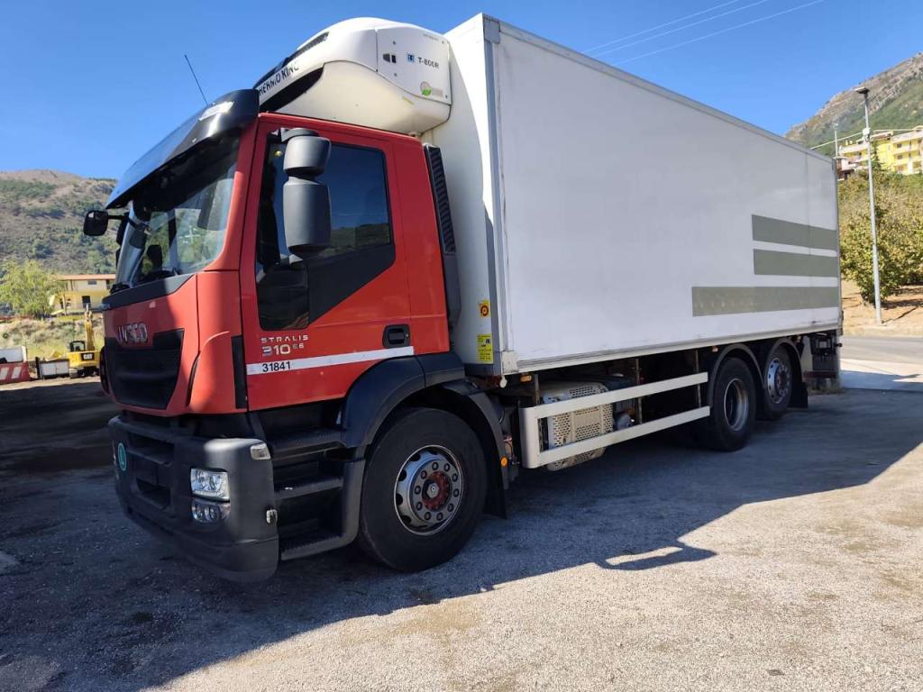 Iveco STRALIS HI-STREET 260S31 Foto 22