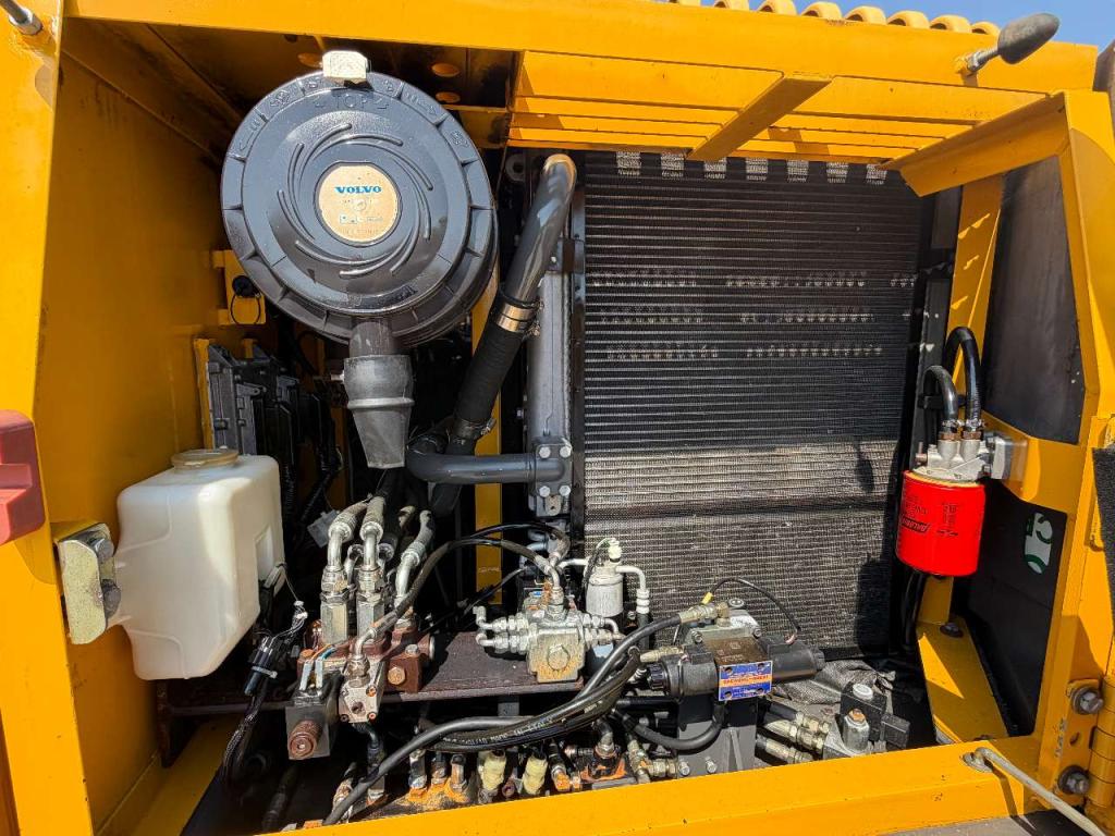 Volvo EC140BLC Foto 9