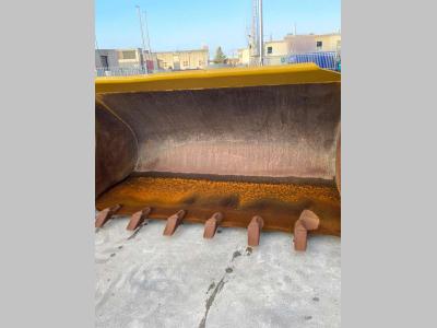 Komatsu WA320 in vendita da Emme Service Srl