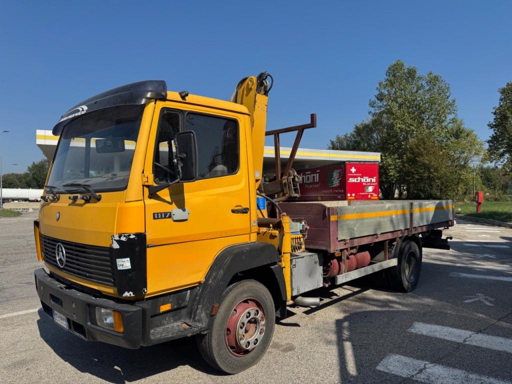 Mercedes-Benz ATEGO 1117 Foto 1