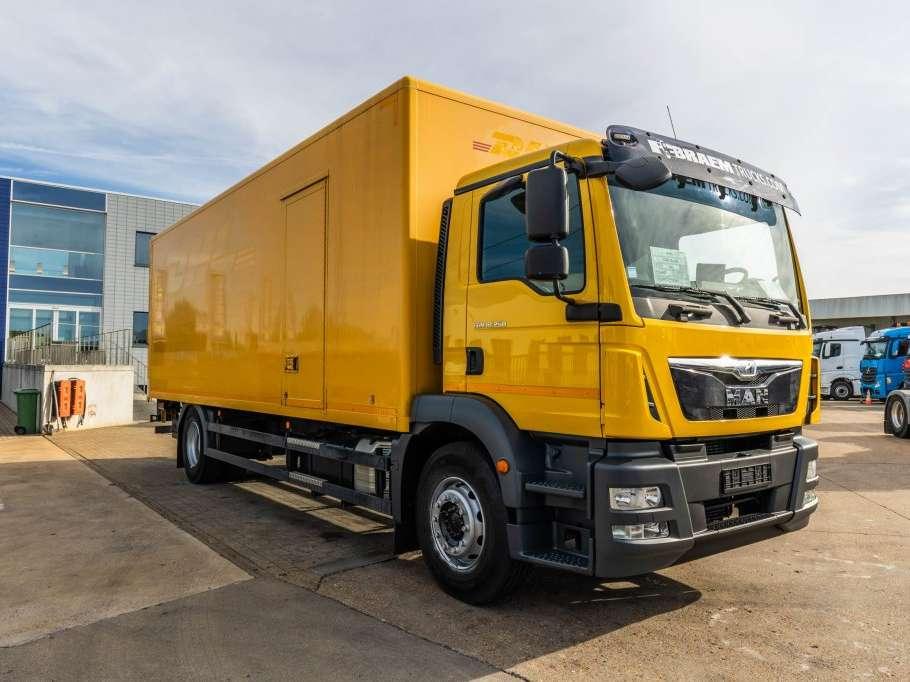 Man TGM 18.250 BL + DHOLLANDIA 2T. Foto 2