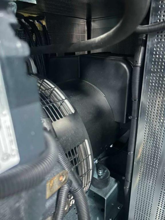 Iveco NEF45SM1A - 66 kVA Genset SuperSilent - DPX-21028 Foto 15