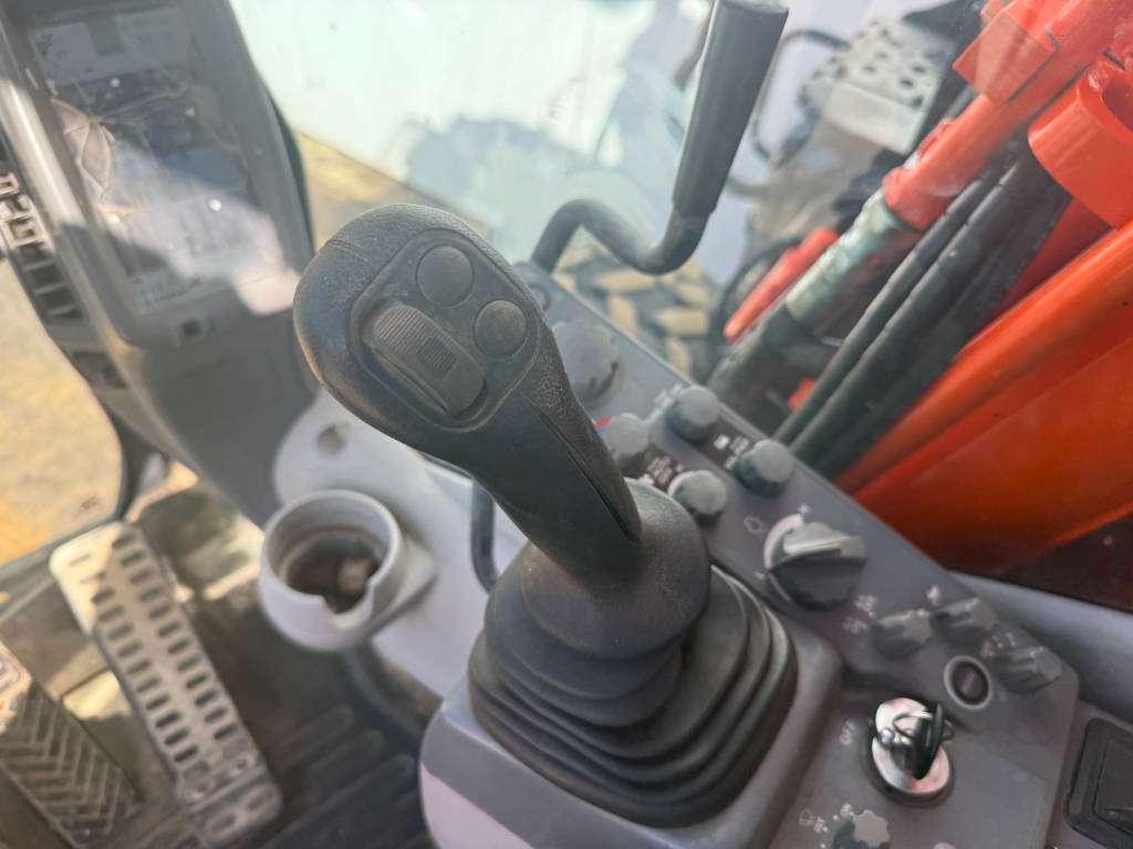 Hitachi ZX170W-5B - Blade / Triple Boom / Auto Greasing Foto 11