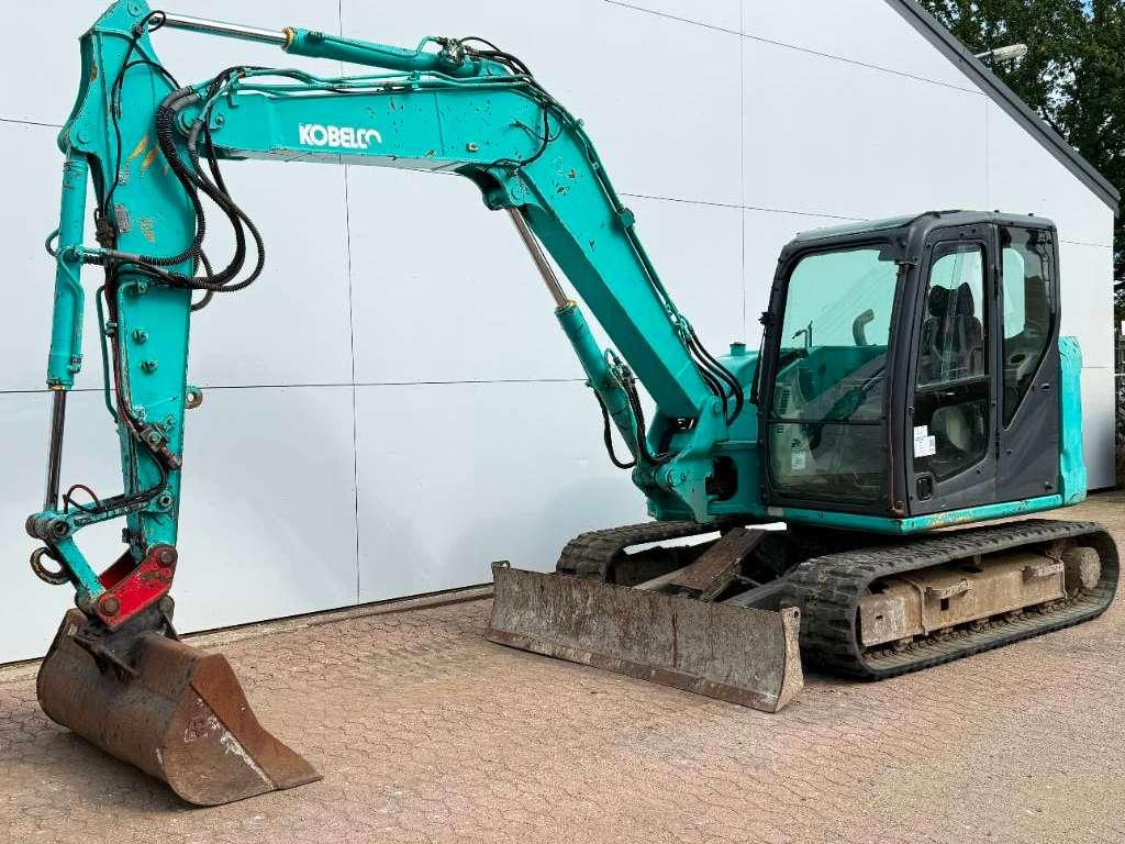 Kobelco SK85 - Hammer Lines / Quick Coupler Foto 2