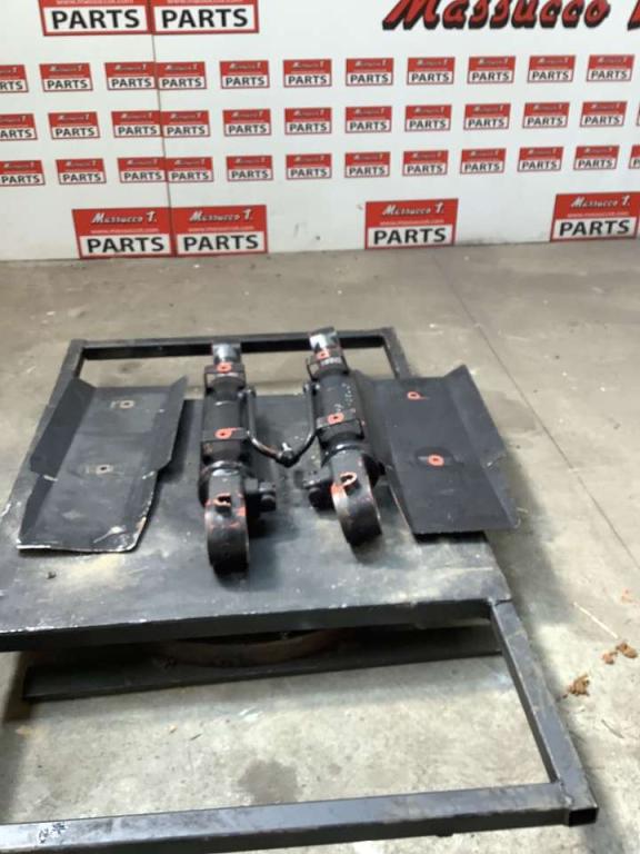 Pistone lama frontale per Hitachi ZX135US-7 Foto 4