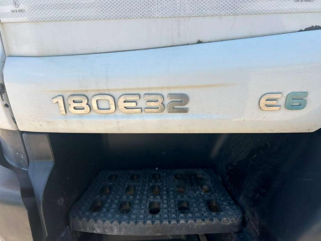 Iveco EUROCARGO 180E32 Foto 19