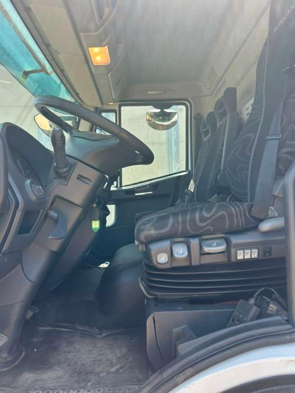 Iveco EUROCARGO 180E32 Foto 21