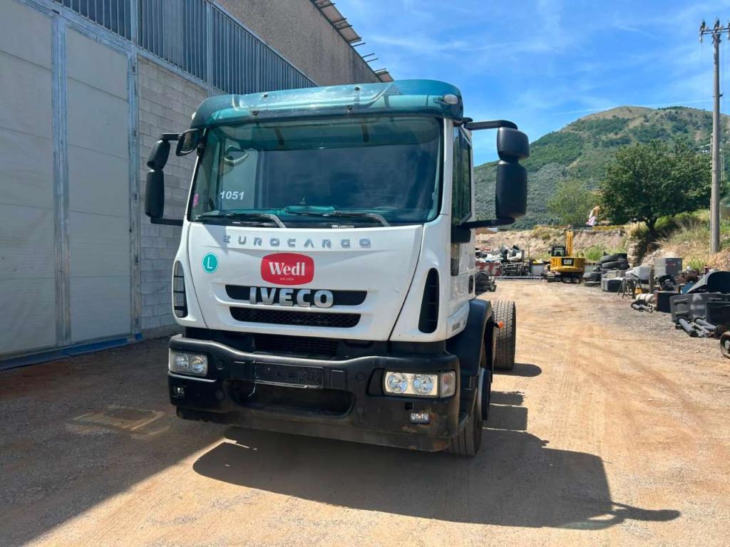 Iveco EUROCARGO 180E32 Foto 3