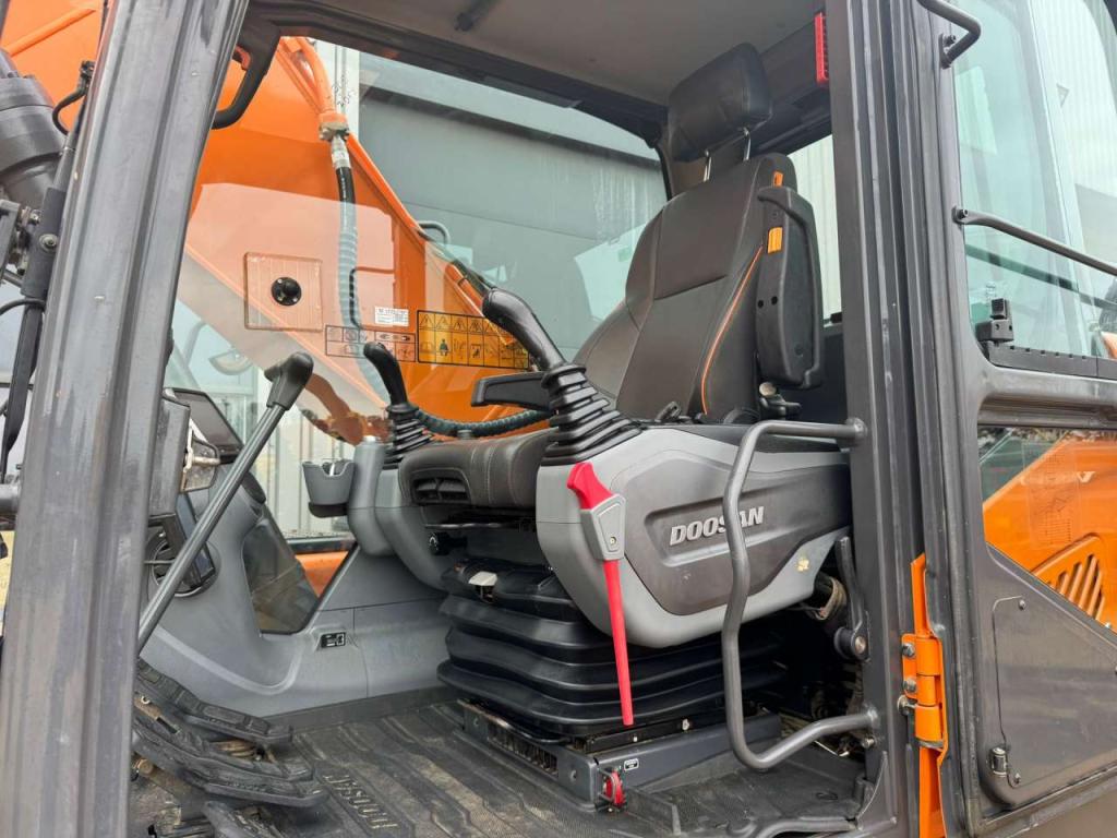 Doosan DX225LC-7 Foto 20