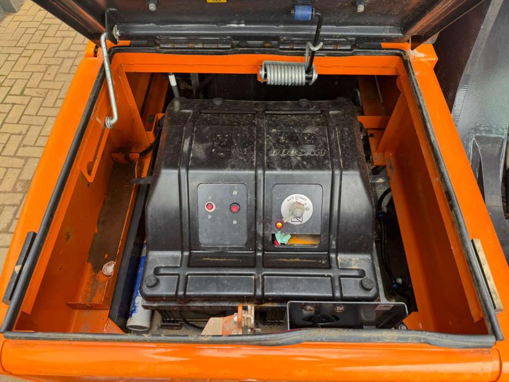 Doosan DX225LC-7 Foto 30
