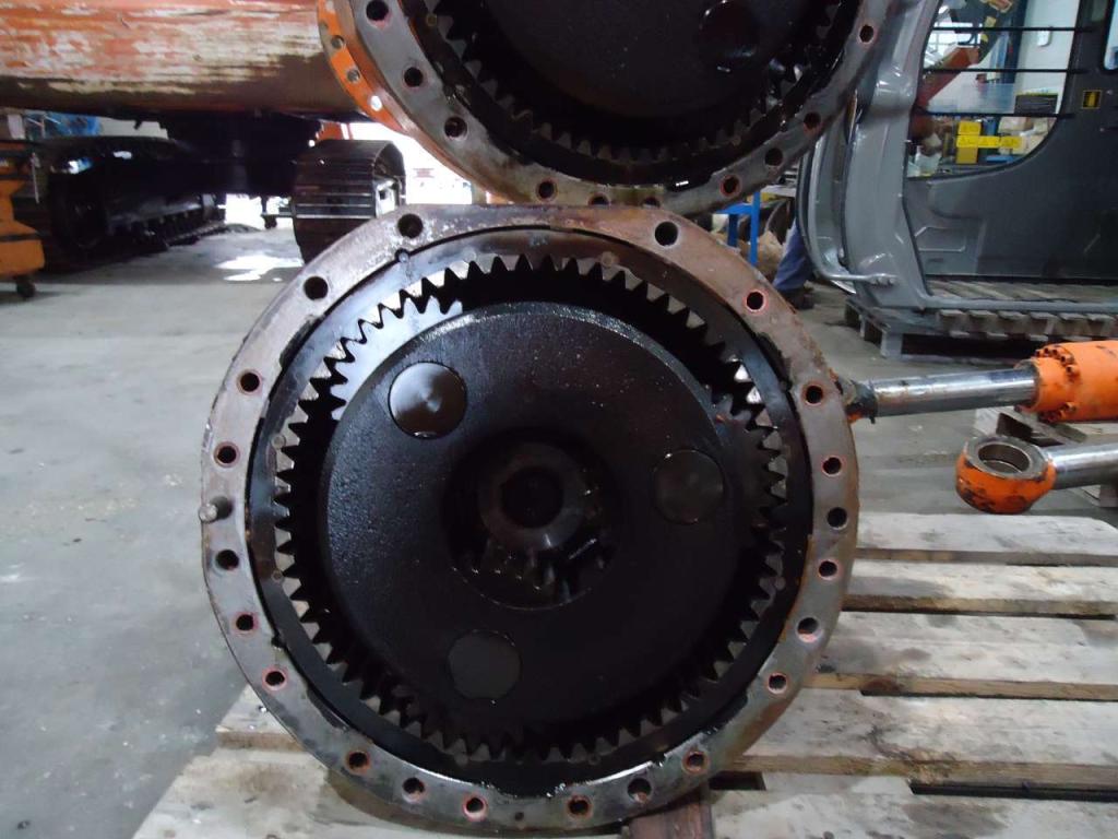 Assale posteriore per Fiat Kobelco - Fiat Hitachi W270 Foto 10