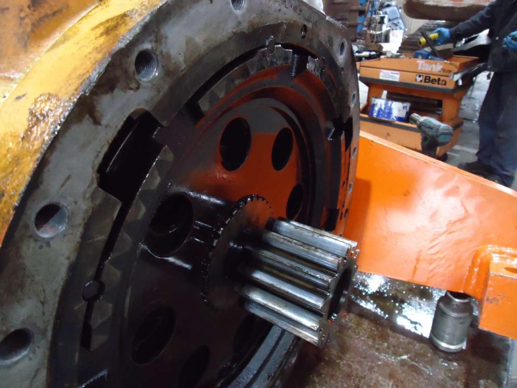 Assale posteriore per Fiat Kobelco - Fiat Hitachi W270 Foto 3