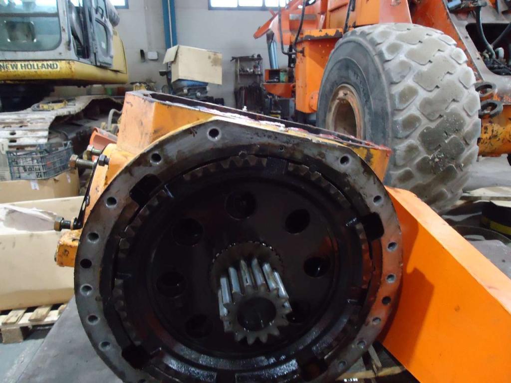Assale posteriore per Fiat Kobelco - Fiat Hitachi W270 Foto 5