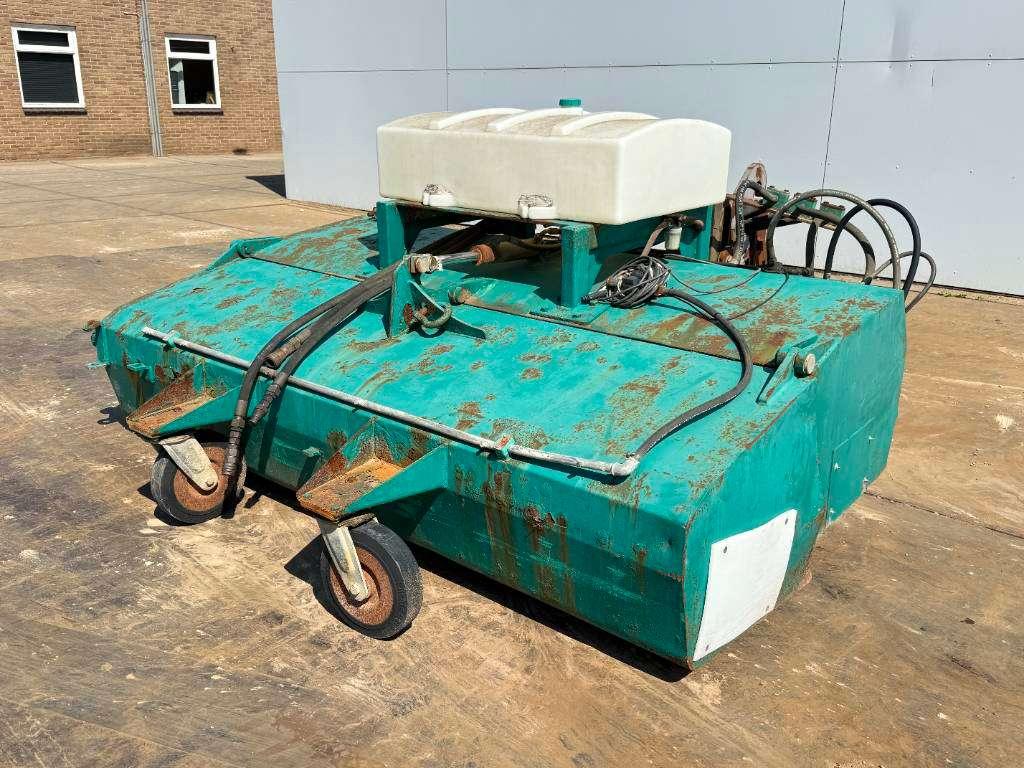 SMB UKM 2.5 - Sweeper / Kehrmaschine / Veegmachine Foto 1