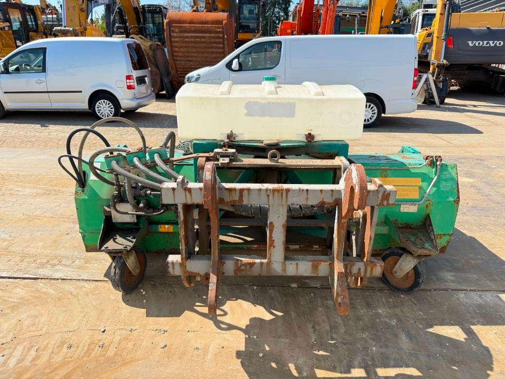 SMB UKM 2.5 - Sweeper / Kehrmaschine / Veegmachine Foto 7