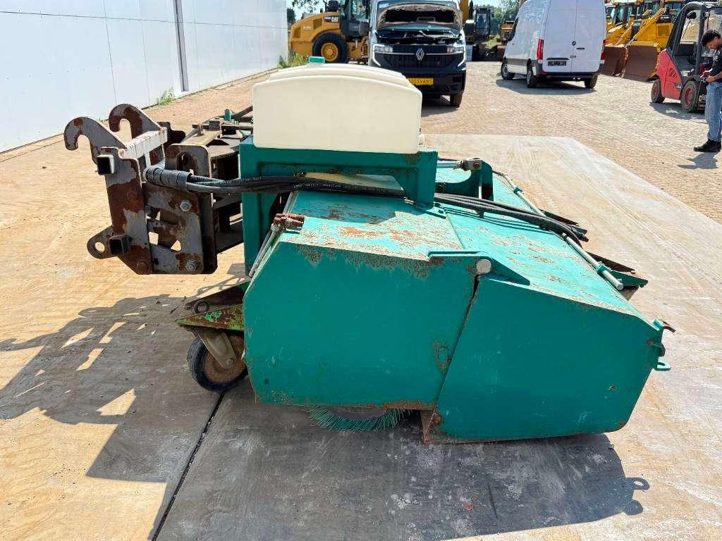 SMB UKM 2.5 - Sweeper / Kehrmaschine / Veegmachine Foto 9