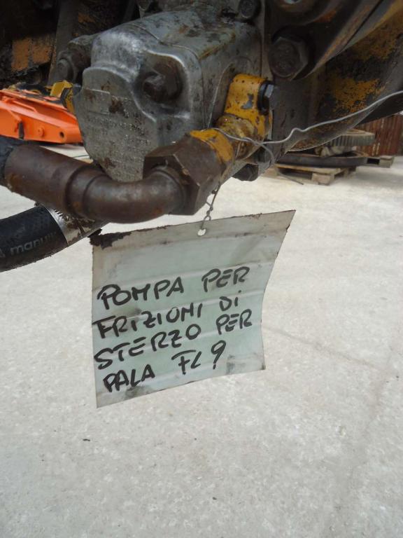 Pompa idraulica frizioni di sterzo per Fiat Allis FL9 Foto 2