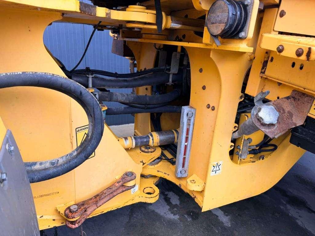 Volvo L120F Foto 15