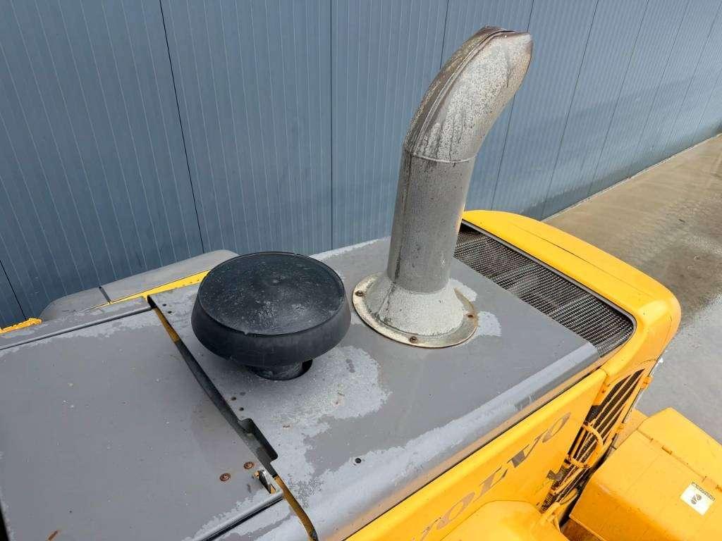 Volvo L120F Foto 20