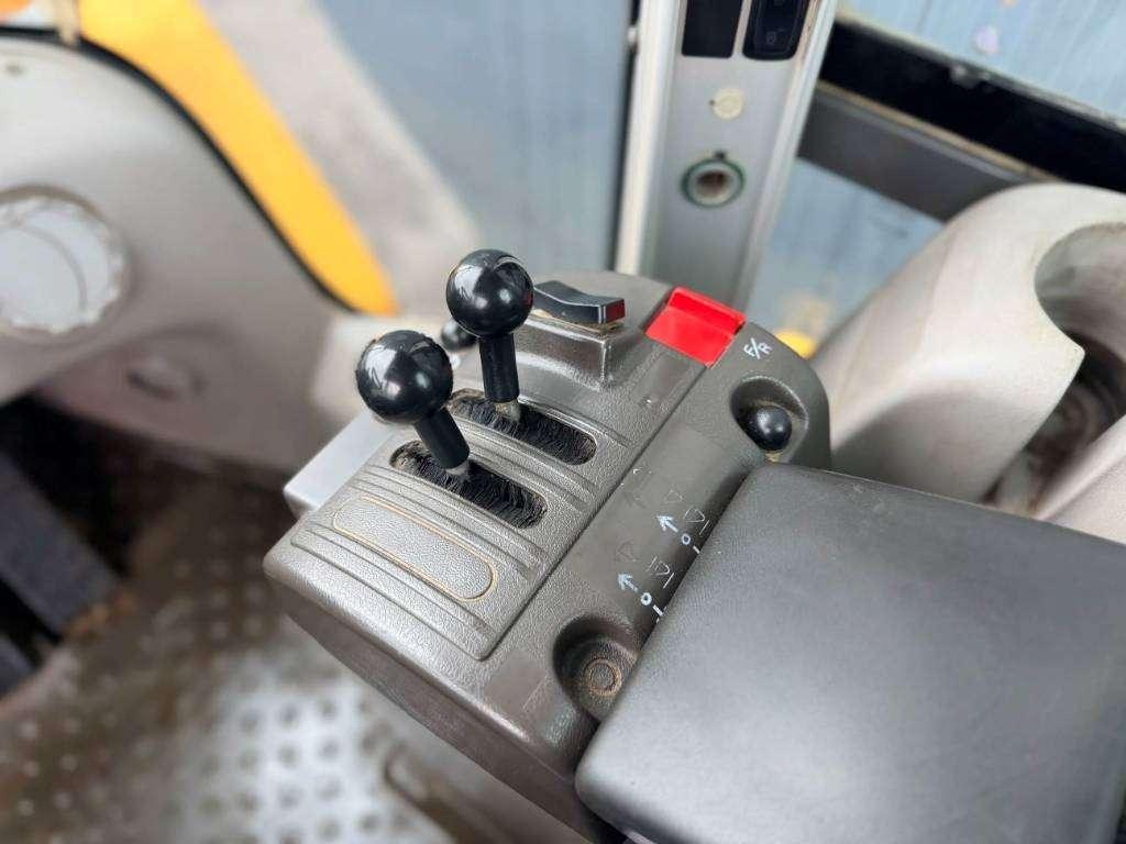 Volvo L120F Foto 23