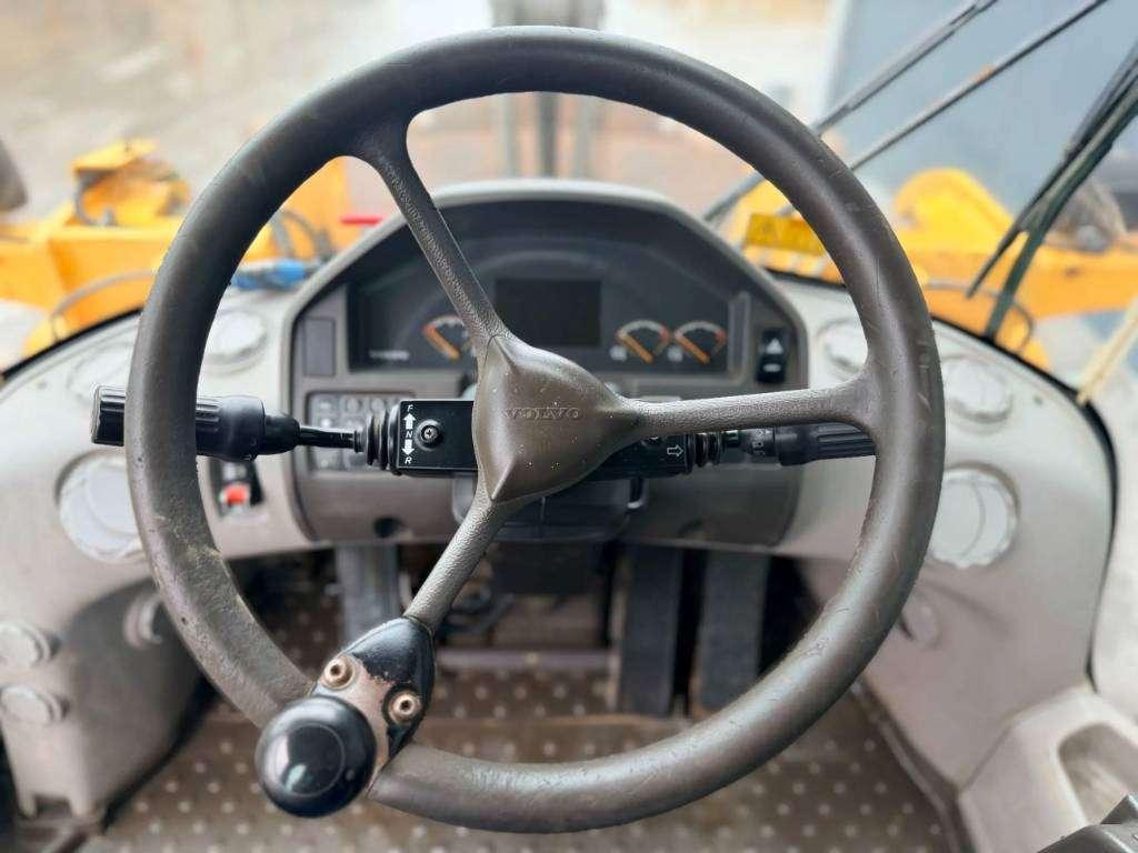 Volvo L120F Foto 25