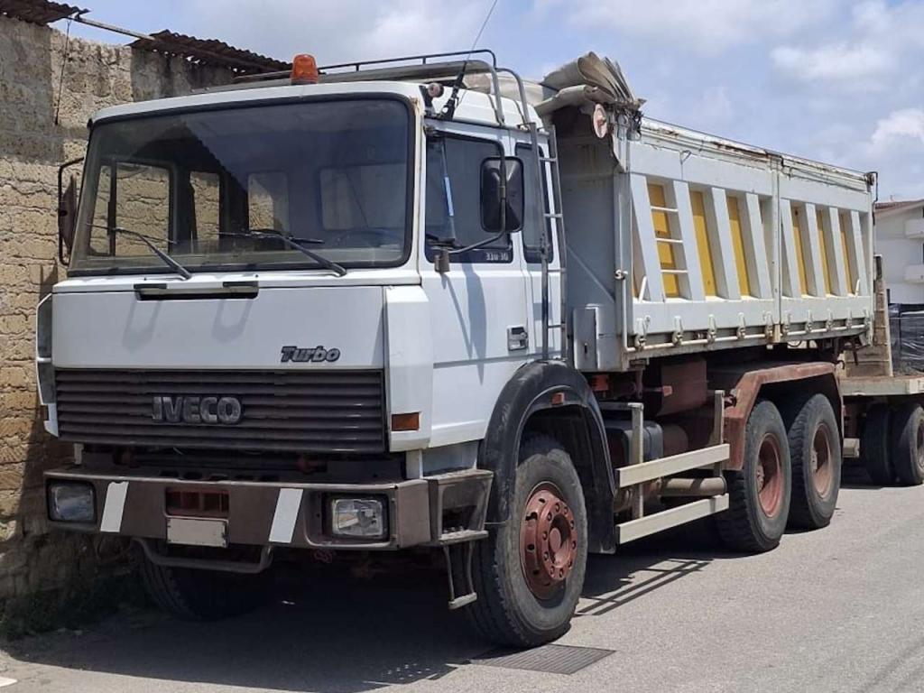 Iveco 330-30 Foto 1
