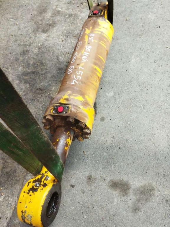 Pistone rotazione benna per Liebherr L 554 Foto 1