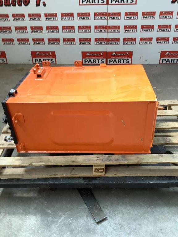 Serbatoio gasolio per Hitachi ZX135US-7 Foto 3
